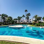Seaside 3 Bedroom Townhouse In San Pedro Close To The With Private Garden Tatil Evi Marbella