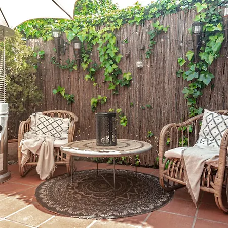 Tatil Evi Seaside 3 Bedroom Townhouse In San Pedro Close To The With Private Garden *