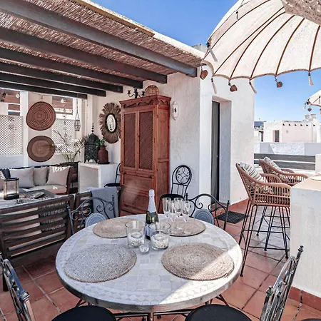 Seaside 3 Bedroom Townhouse In San Pedro Close To The With Private Garden