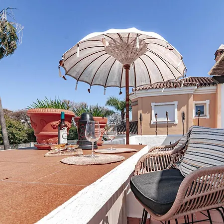 Semesterbostad Seaside 3 Bedroom Townhouse In San Pedro Close To The With Private Garden *