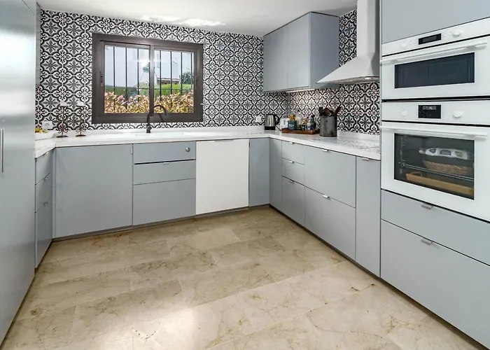 Seaside 3 Bedroom Townhouse In San Pedro Close To The With Private Garden * Marbellac